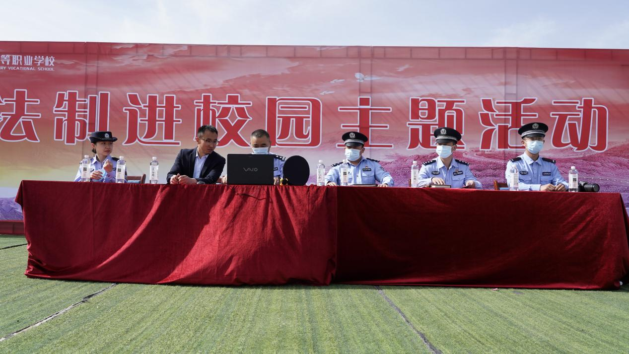 蘭州新華法制進(jìn)校園宣傳講座圓滿(mǎn)結(jié)束