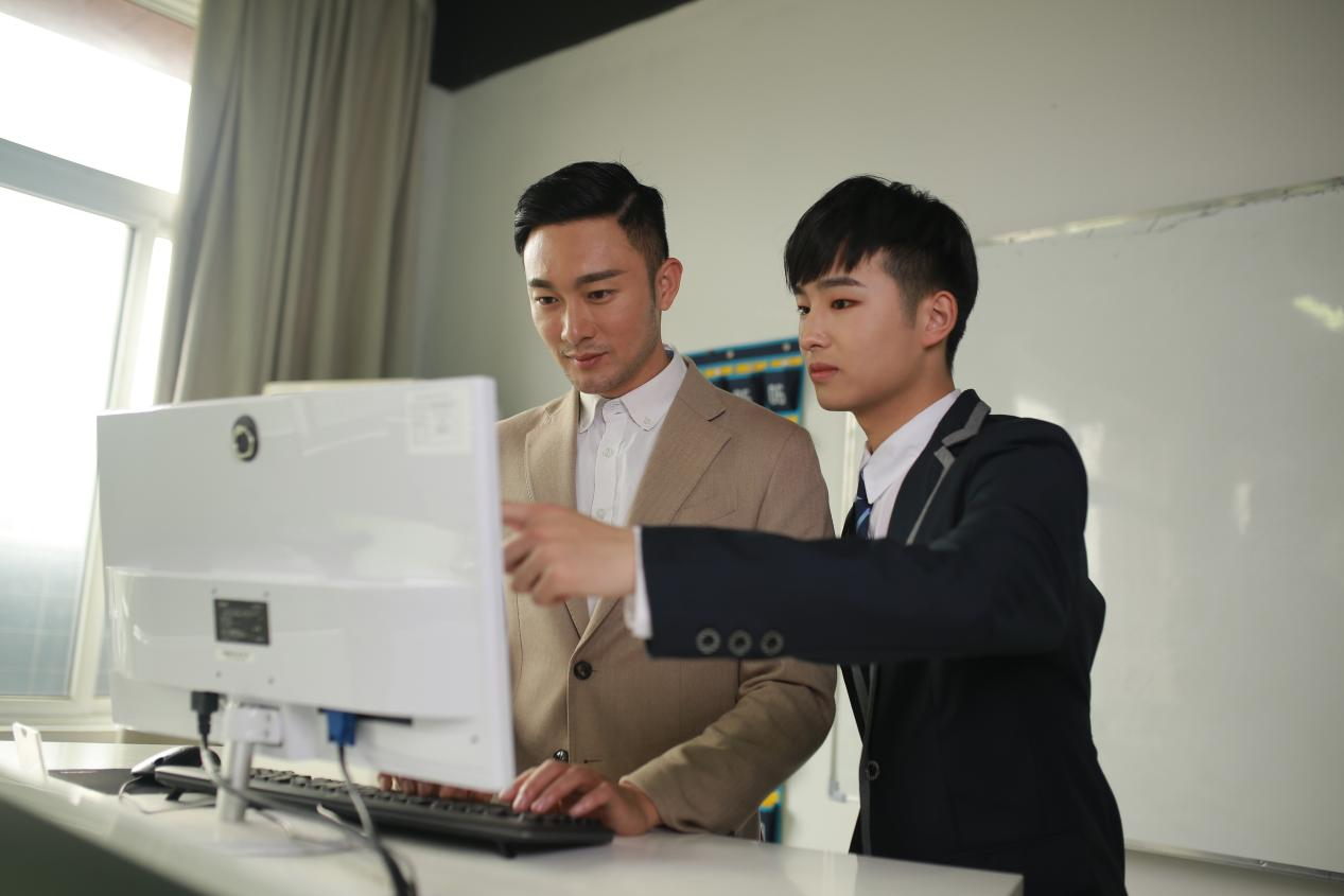 2022年已來，初高中畢業生選技術學校的標準在這里