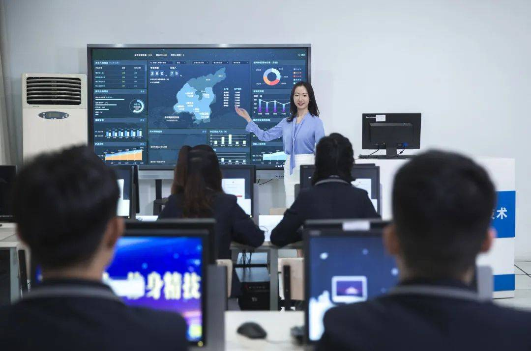 2023年的互聯(lián)網(wǎng)行業(yè)，有哪些機遇和挑戰(zhàn)？