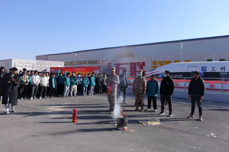 消防演練于“心”，防范未燃于“行 蘭州新華互聯(lián)網(wǎng)學(xué)校消防演練活動